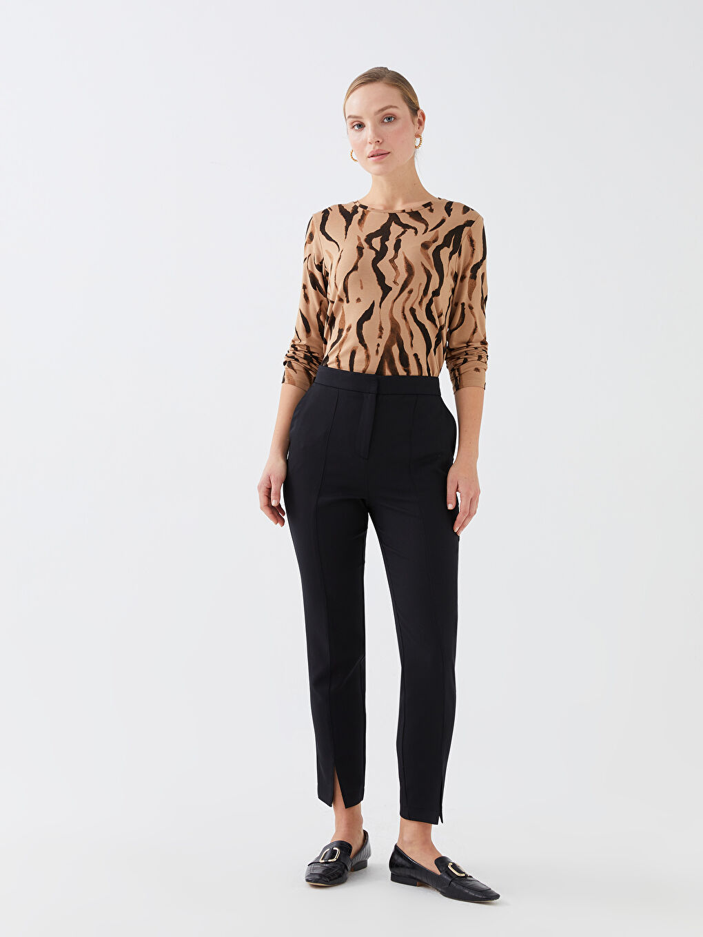 Женская футболка с длинным рукавом с круглым вырезом и узором-2