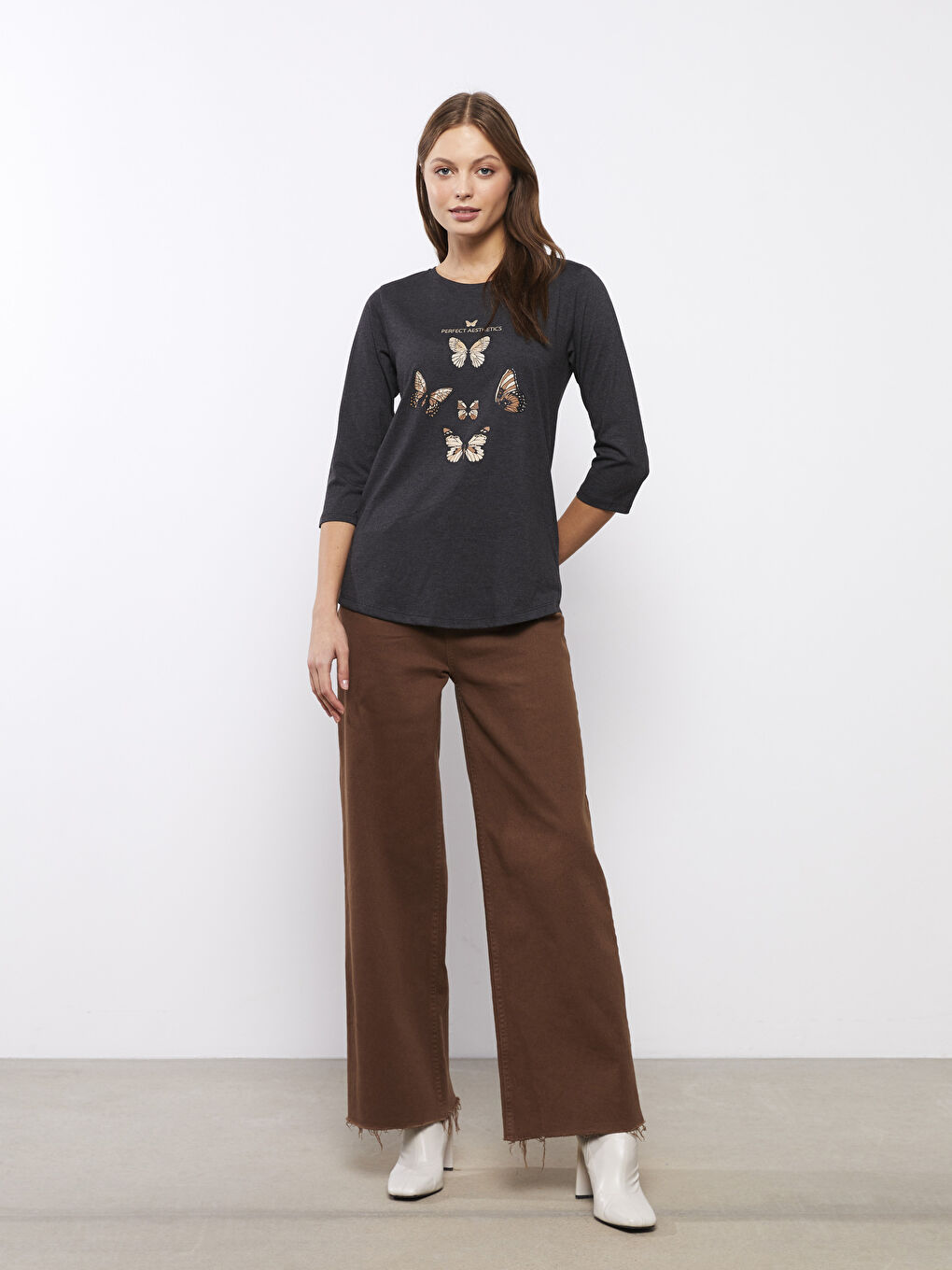 მრგვალი საყელო ნაბეჭდი მაისური ქალებისთვის-2