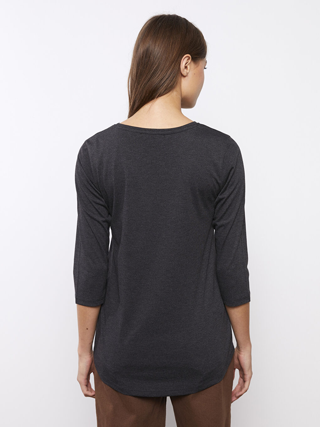 მრგვალი საყელო ნაბეჭდი მაისური ქალებისთვის-4