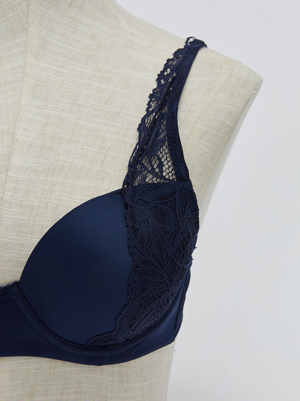 Underwire Non-Padded Lace Detail Fantasy T-Shirt Bra -S37248Z8-K7T
