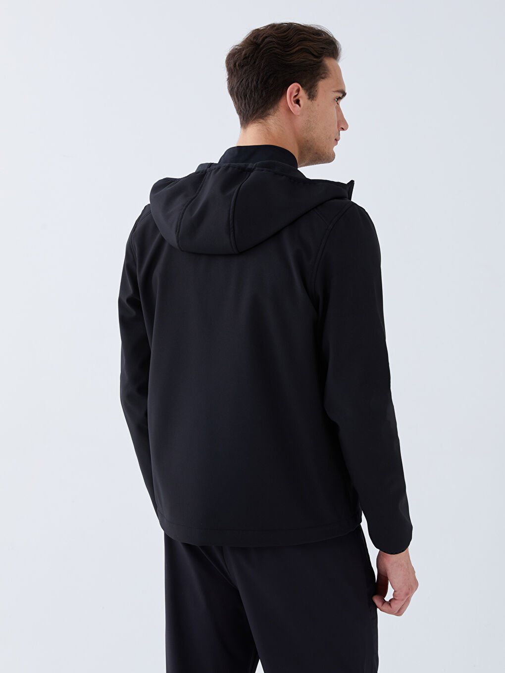 Мужская куртка стандартного кроя с капюшоном-6