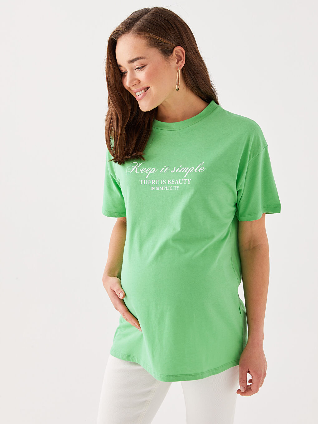 تيشيرت قطن مطبوع بياقة دائرية وكم قصير للحوامل