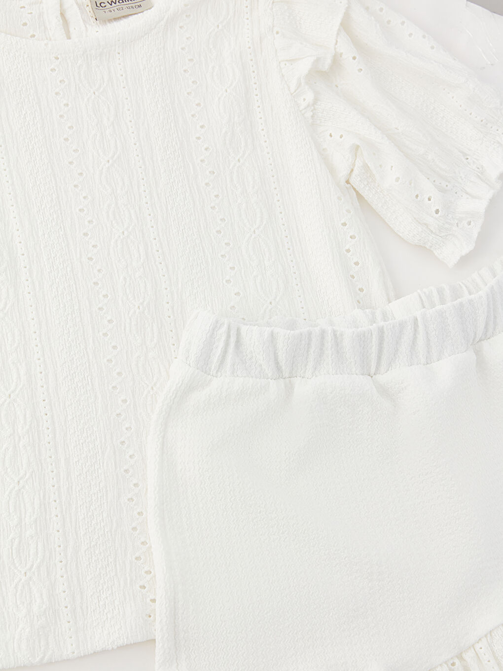 Дөңгелек жағалы өрнекті қысқа жең қыздарға арналған футболка мен шорты-3