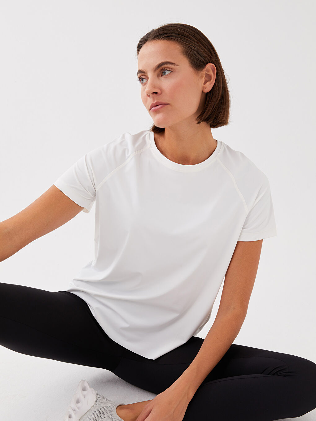 LCW SPORT Crew Neck Reflective Printed Short Sleeve Women's Sports T-Shirt -S37597Z8-R9J