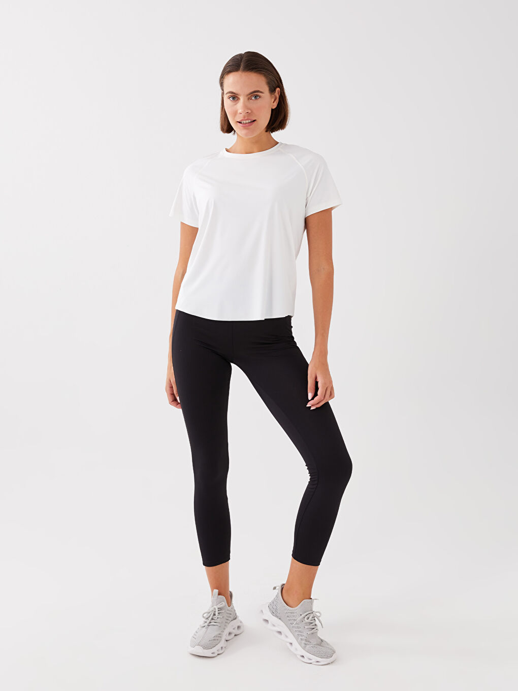 LCW SPORT Crew Neck Reflective Printed Short Sleeve Women's Sports T-Shirt -S37597Z8-R9J