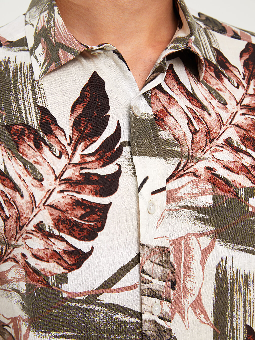 ерлерге арналған стандартты пішім қысқа жең өрнекті поплин жейде-3