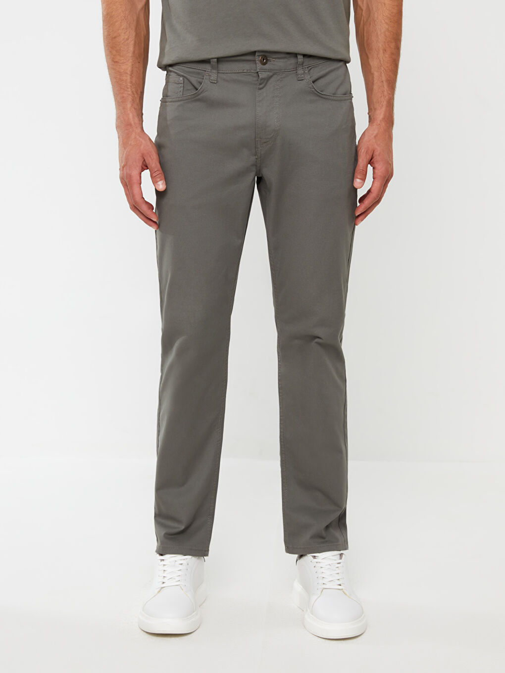 LCWAIKIKI Classic Slim Fit Gabardine Men's Chino Trousers -S37632Z8-P5X