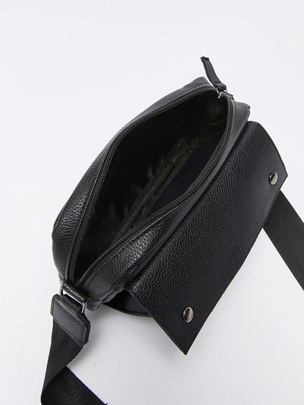 Siyah Deri Görünümlü Erkek Çapraz Çanta-6