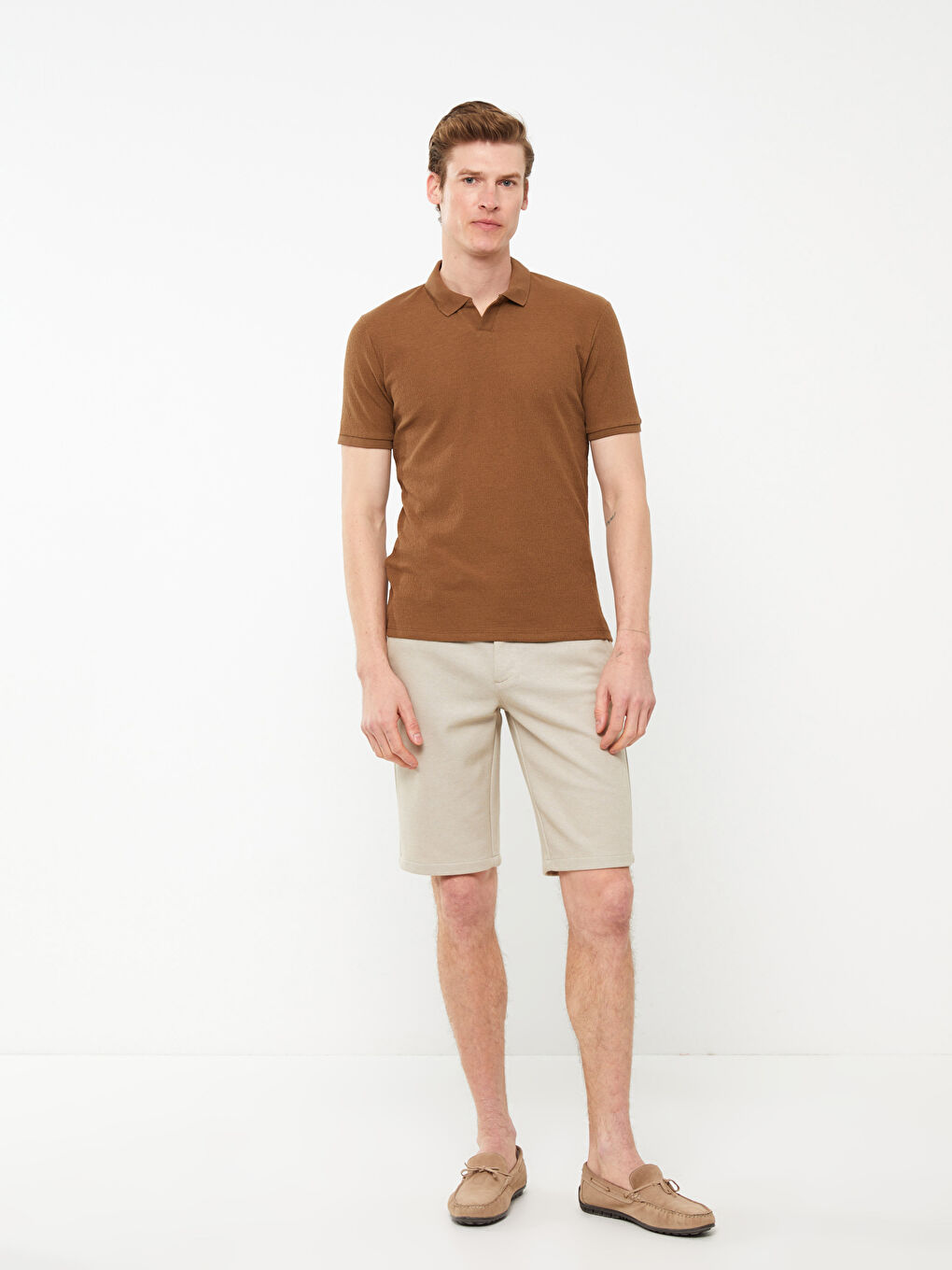 تي شيرت ياقة ريزورت كم قصير للرجال-2