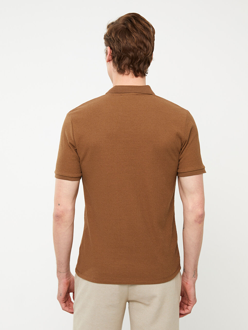 تي شيرت ياقة ريزورت كم قصير للرجال-4