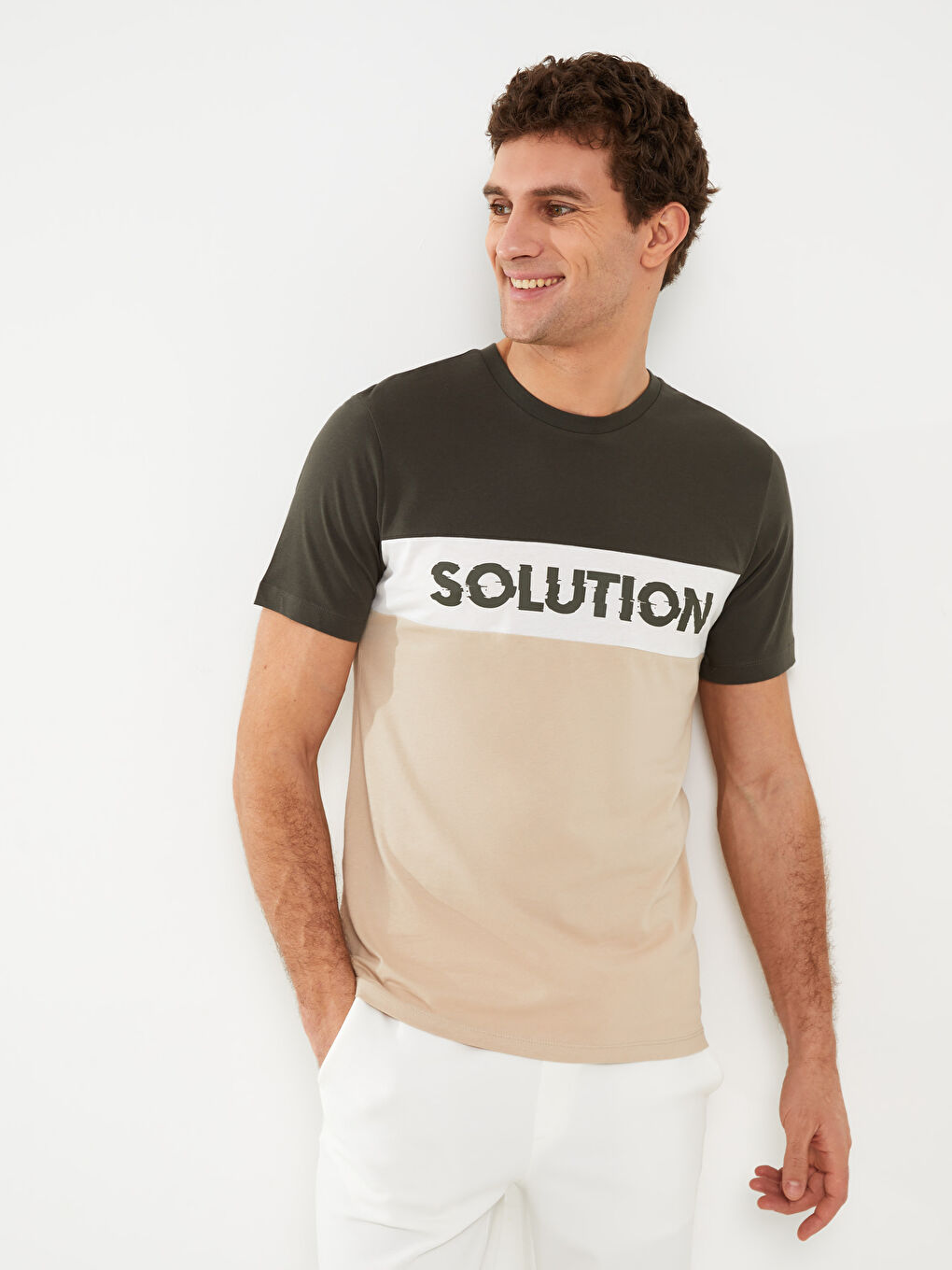 Haki Bisiklet Yaka Kısa Kollu Renk Bloklu Penye Erkek Tişört