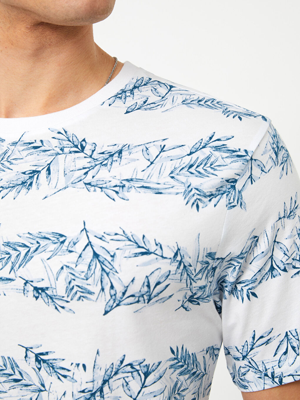 მრგვალი საყელო მოკლე სახელო ნიმუშიანი ჟერსი მამაკაცის მაისური-3