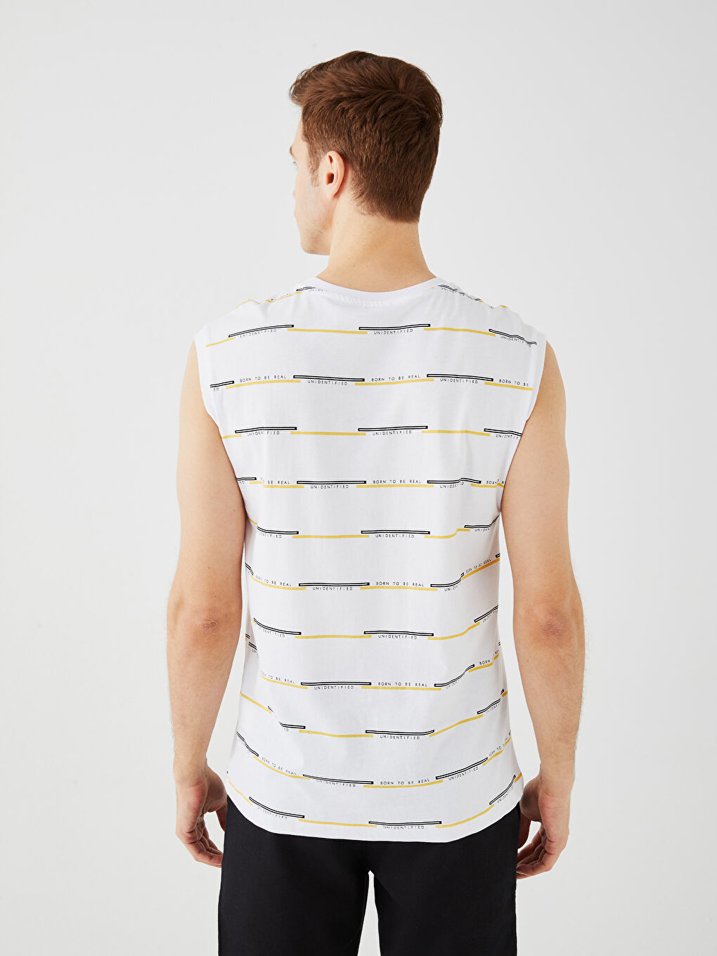 Beyaz Bisiklet Yaka Baskılı Erkek Kolsuz Tişört-4