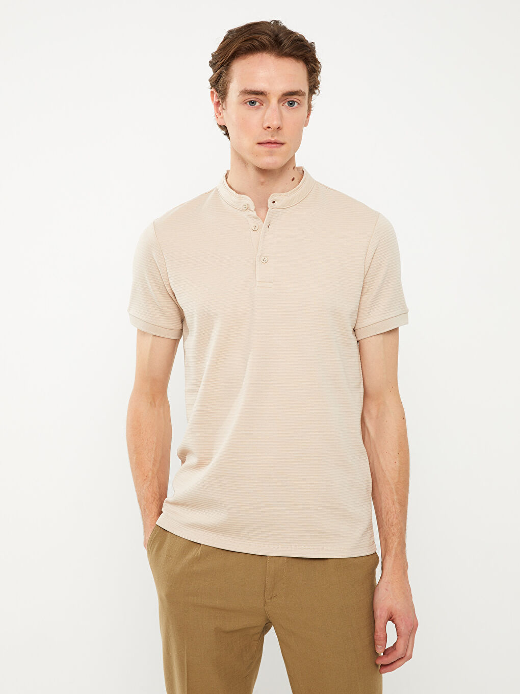 Bej Hakim Yaka Kısa Kollu Erkek Tişört-1