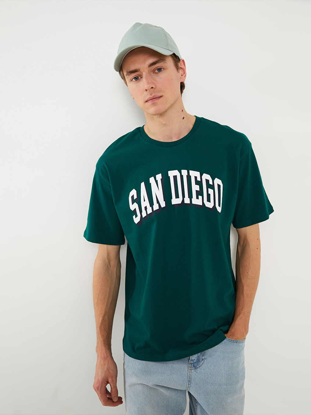 تيشيرت رجالي ياقة دائرية كم قصير مطبوع قطن ممشط