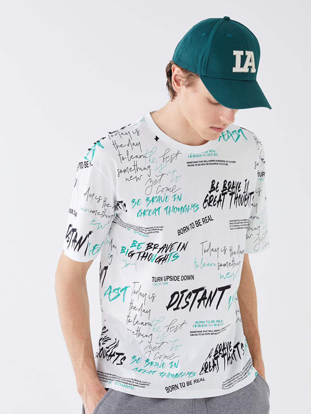 تيشيرت رجالي ياقة دائرية كم قصير مطبوع قطن ممشط-1