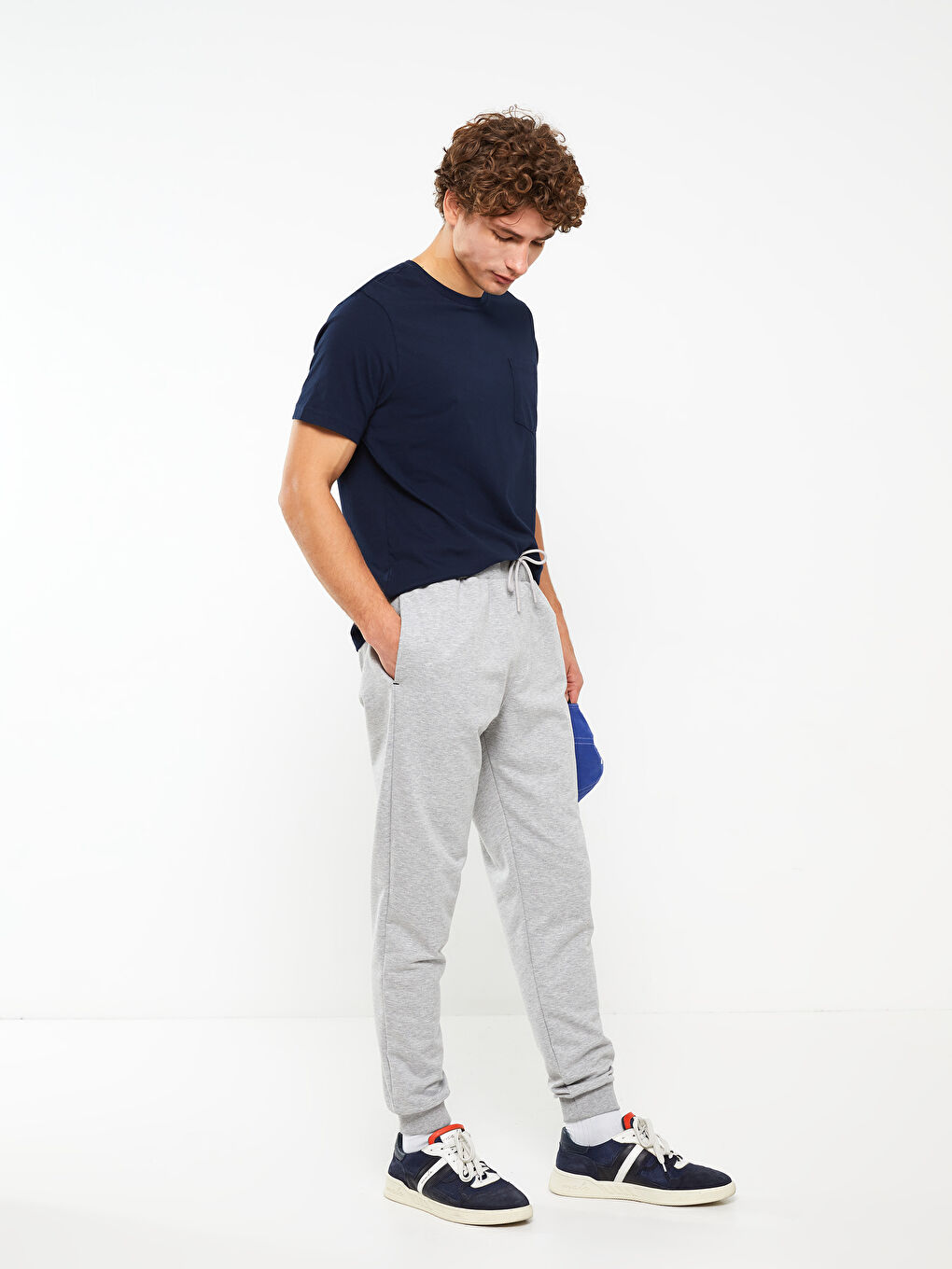 بنطلون رياضي رفيع للرجال-1