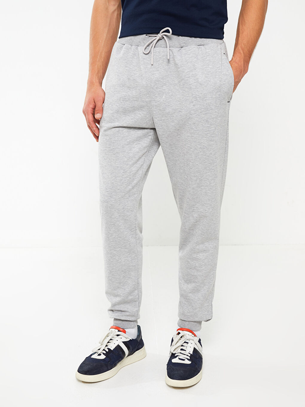 بنطلون رياضي رفيع للرجال-2