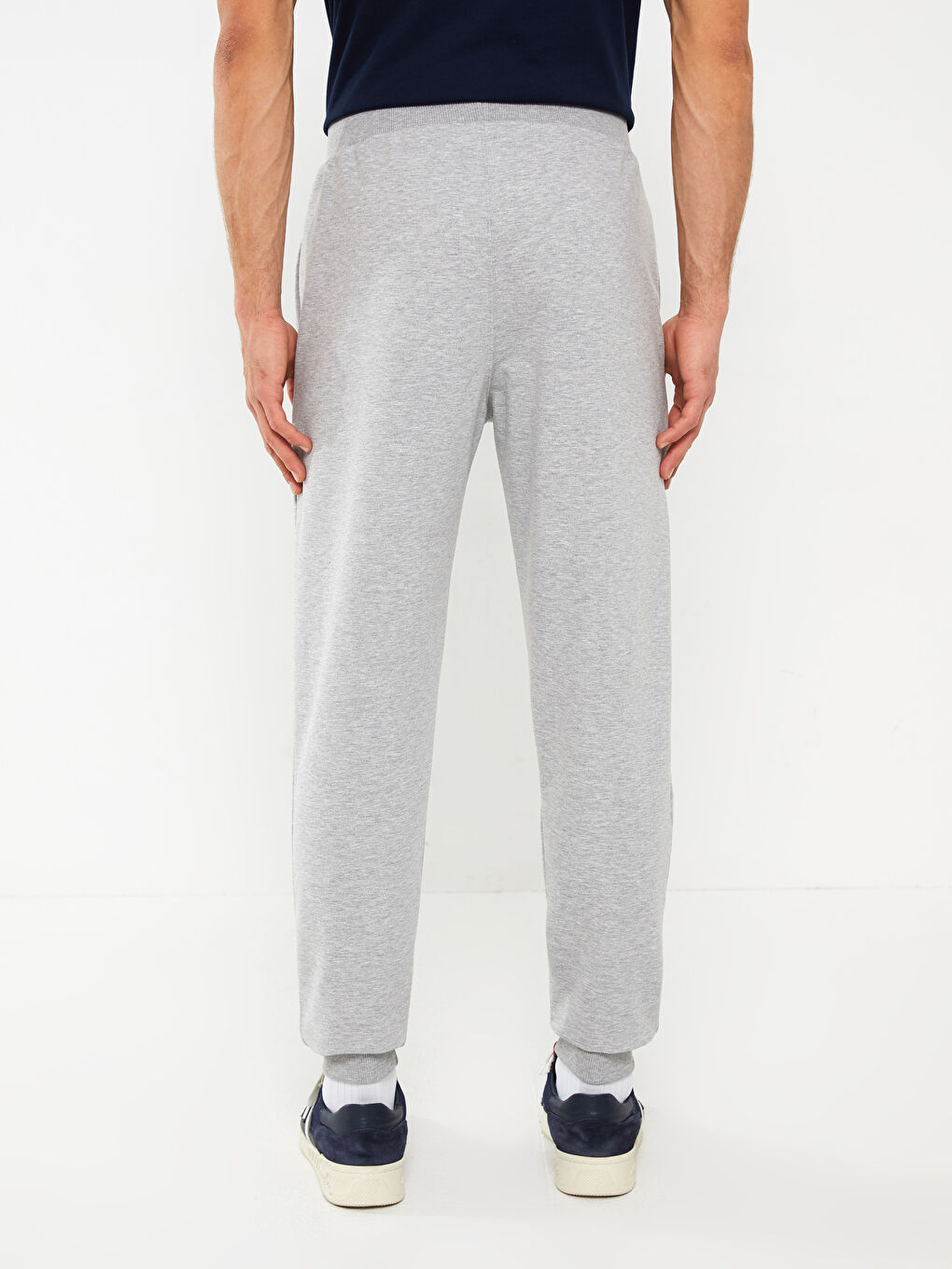 بنطلون رياضي رفيع للرجال-3