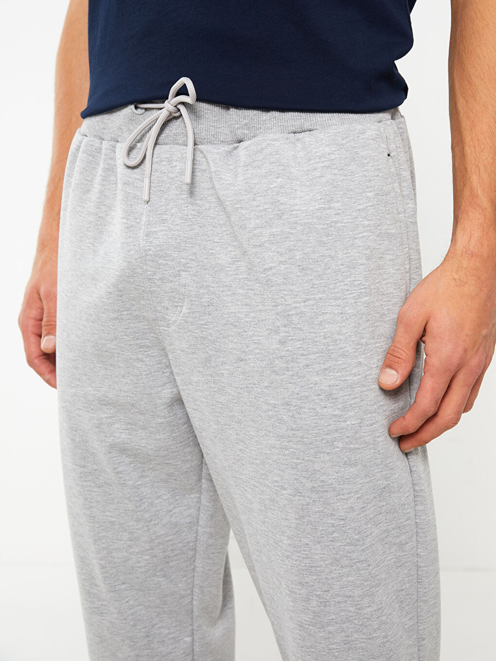 بنطلون رياضي رفيع للرجال-4