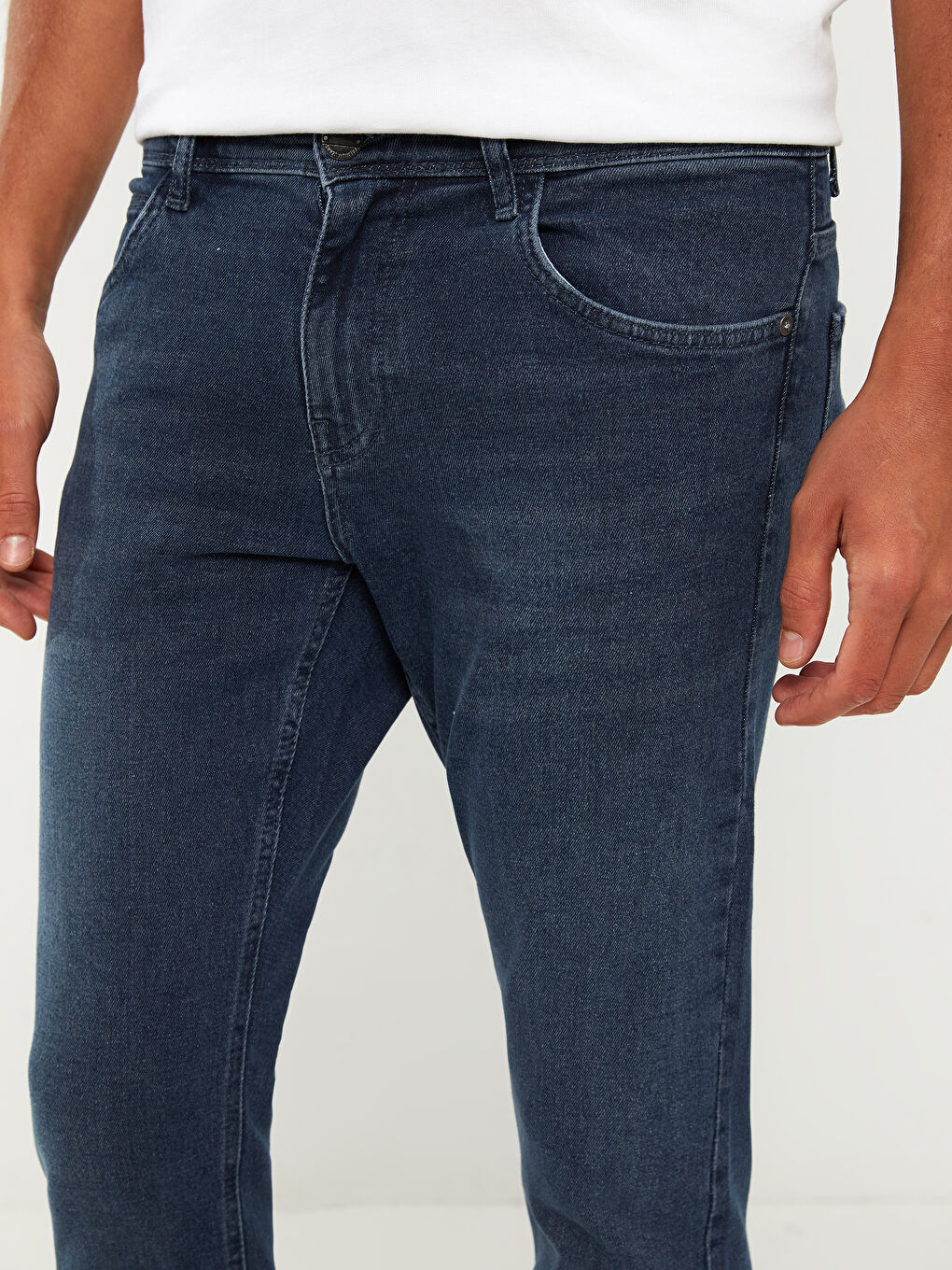 750 Slim Fit Men's Jeans-4