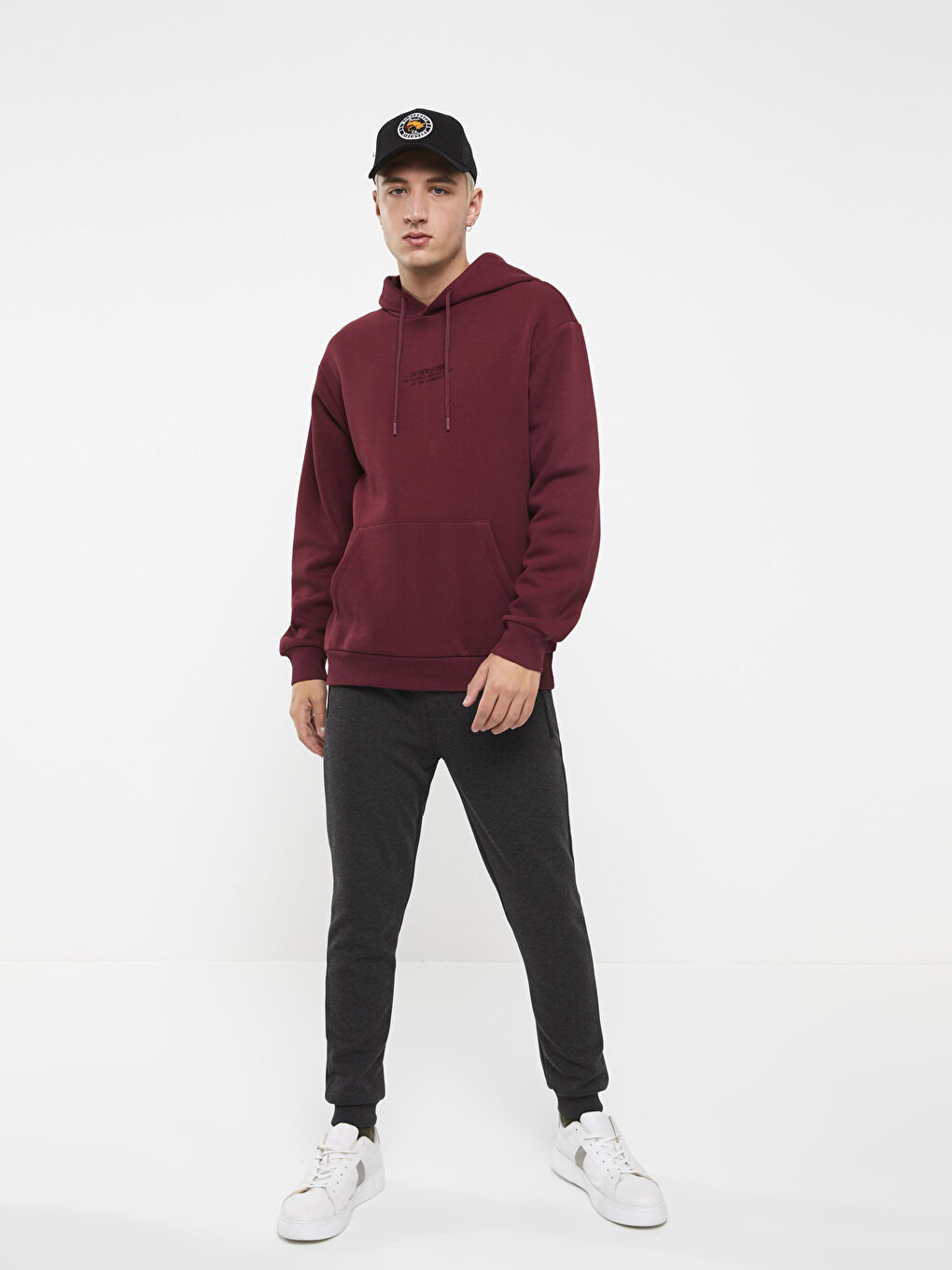 كاب مطرز للرجال-2