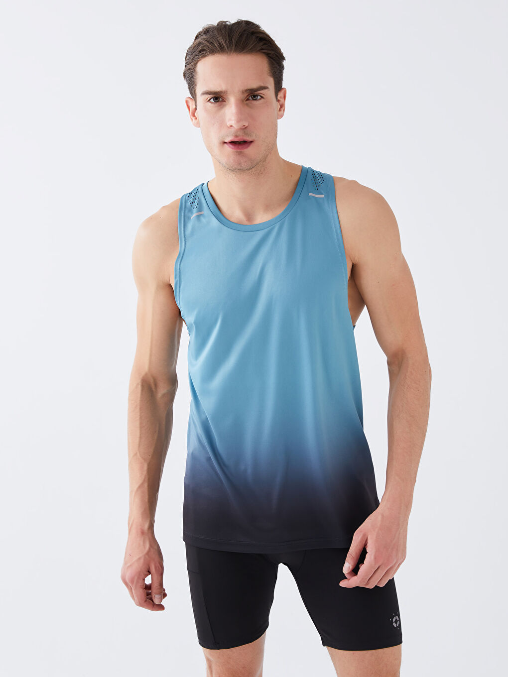 მრგვალი საყელო მამაკაცის უმკლავო მაისური-1