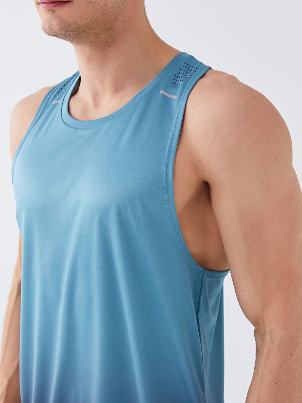 მრგვალი საყელო მამაკაცის უმკლავო მაისური-3