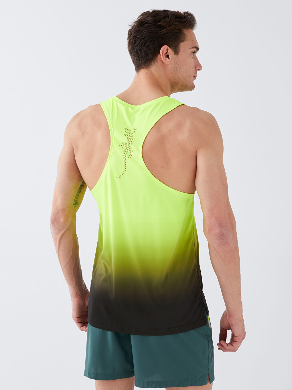 მრგვალი საყელო მამაკაცის უმკლავო მაისური-4