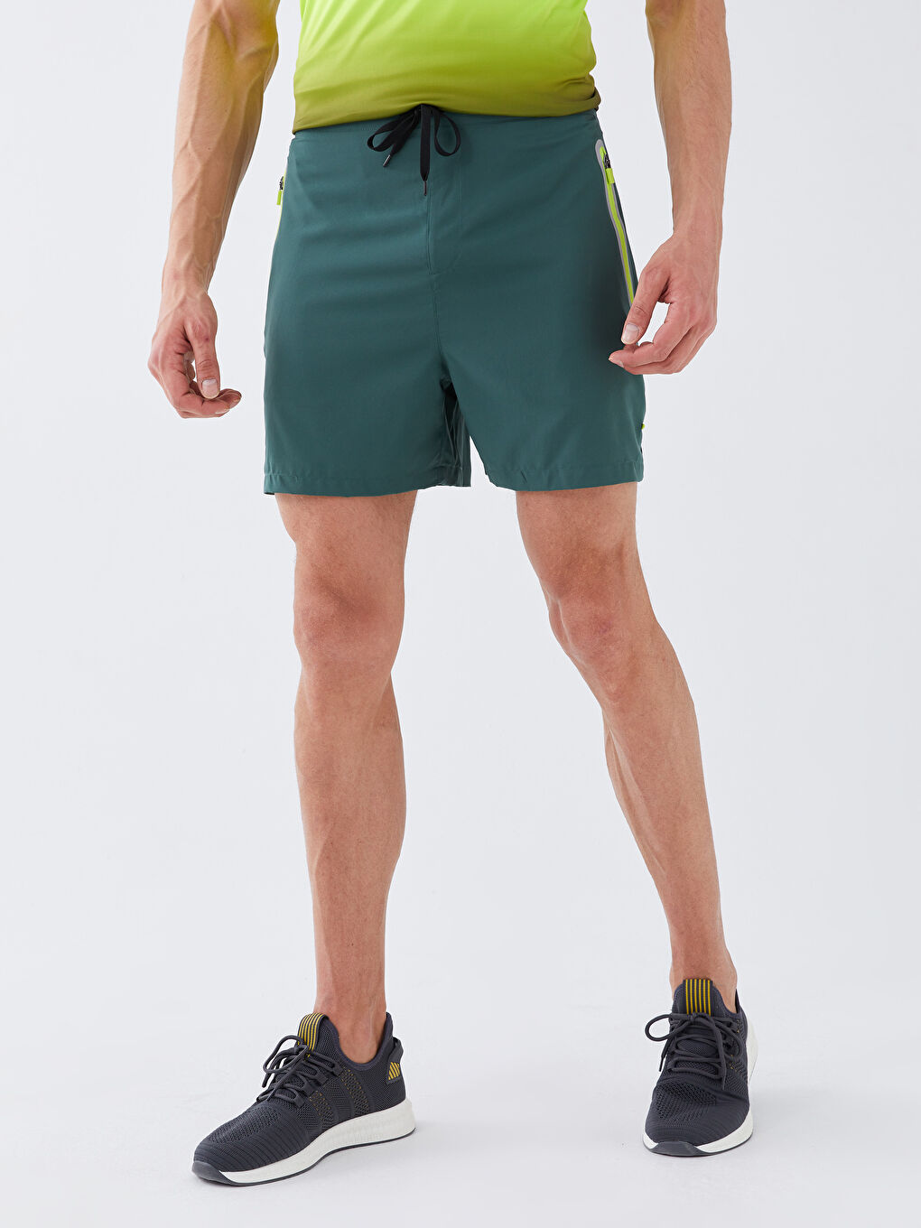 Спортивные шорты слим-фит для мужчин-3