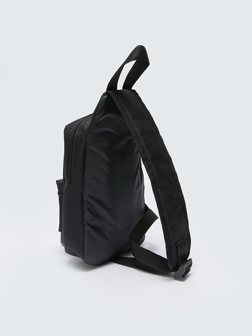 Siyah Etiket Detaylı Erkek Çocuk Göğüs Çantası-2