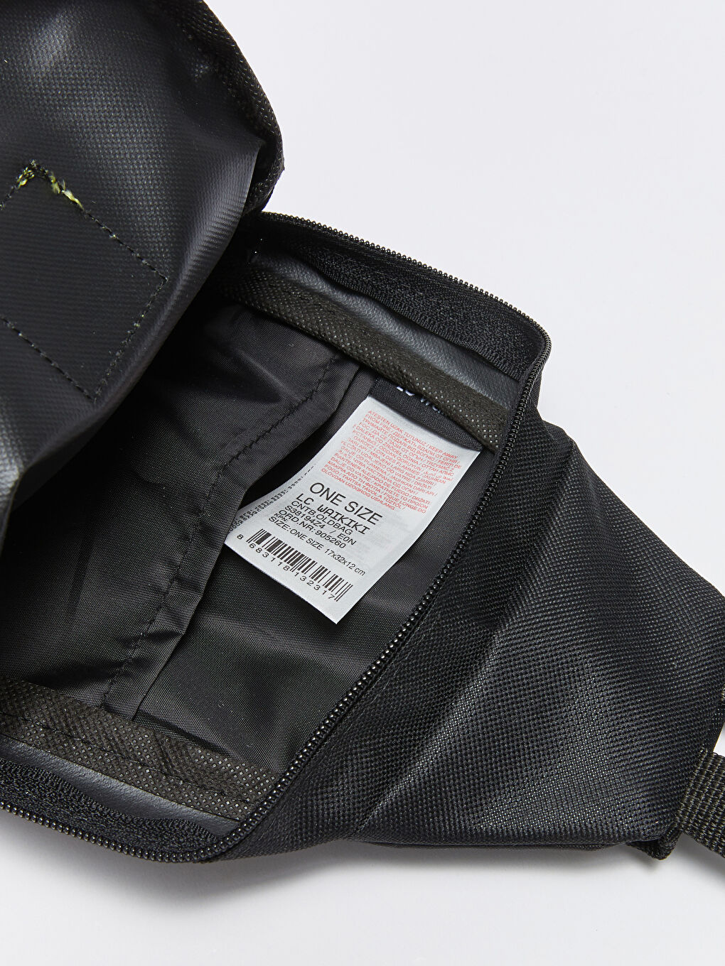 Siyah Etiket Detaylı Erkek Çocuk Göğüs Çantası-3