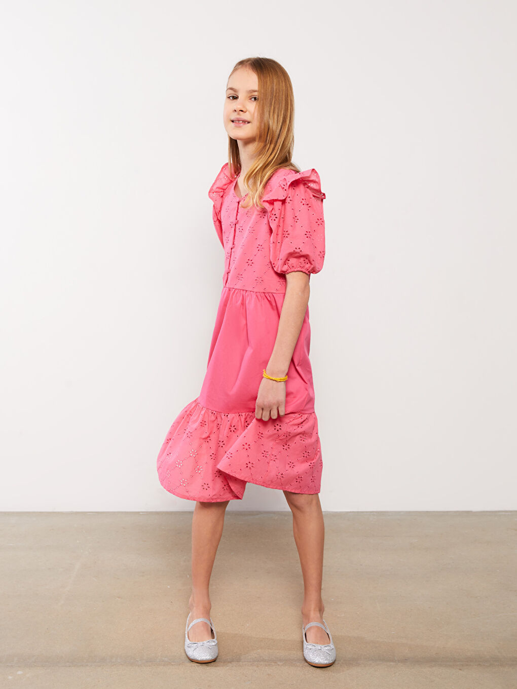 Rochie pentru Fete cu Decolteu în V, Detalii Festonate și Mânecă Scurtă-2