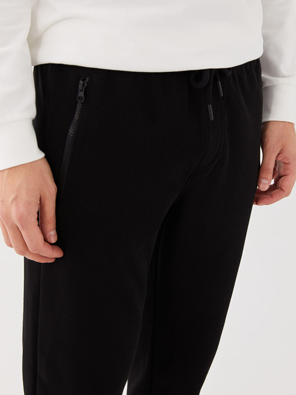 Siyah Standart Kalıp Erkek Jogger Eşofman Altı-1