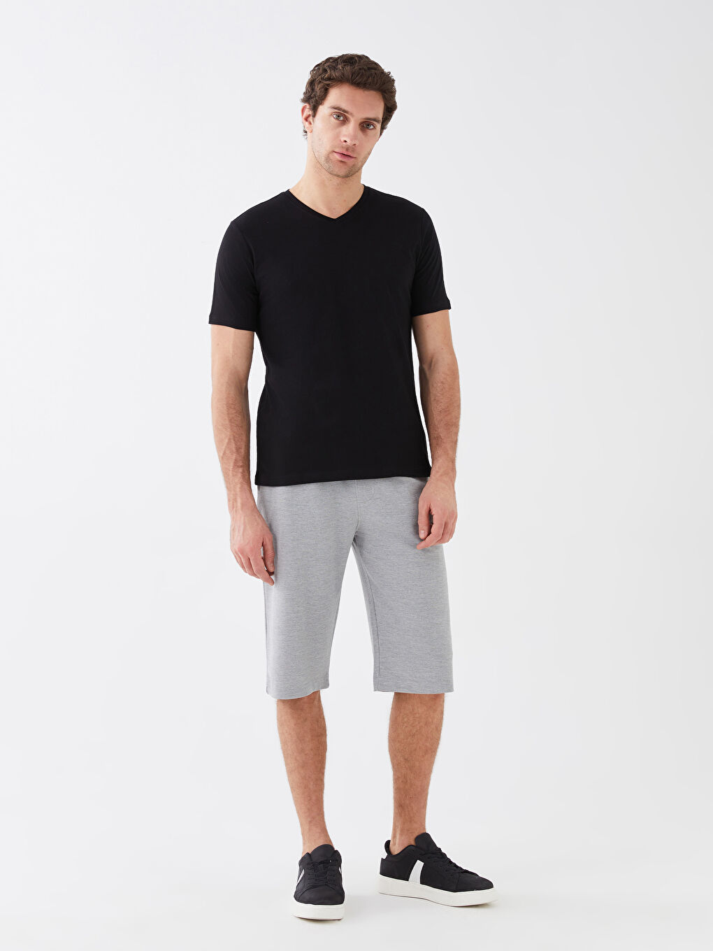 LCWAIKIKI Basic V-Neck Short Sleeve Jersey Men's T-Shirt -S38274Z8-CVL