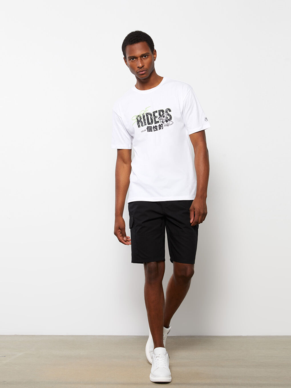 Standard Fit Men's Bermuda Shorts -S38276Z8-RQL