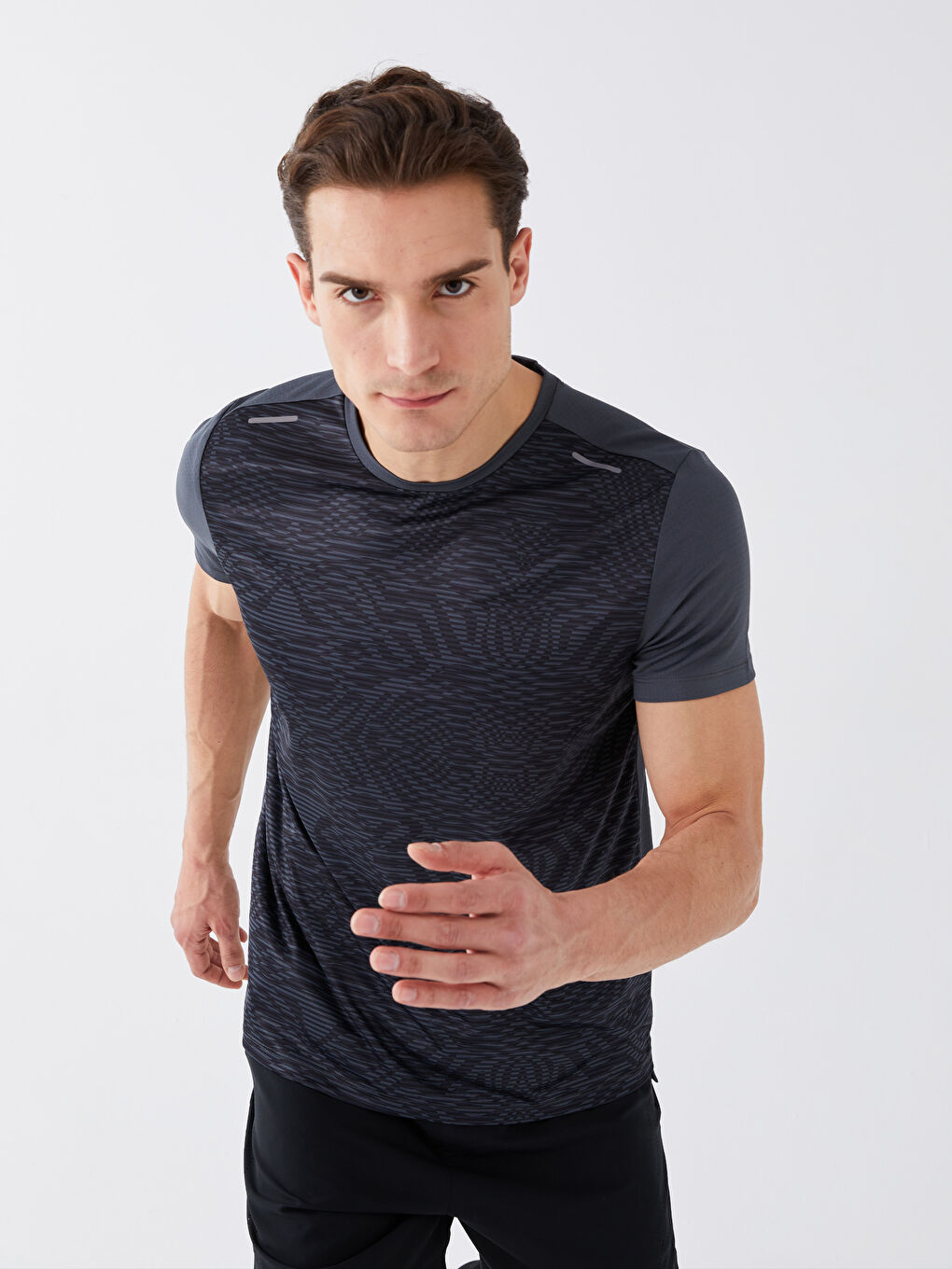 Gri Bisiklet Yaka Kısa Kollu Erkek Spor Tişört-1