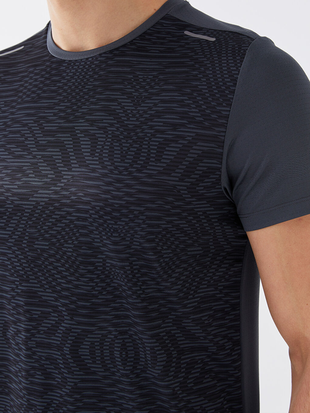 Gri Bisiklet Yaka Kısa Kollu Erkek Spor Tişört-4