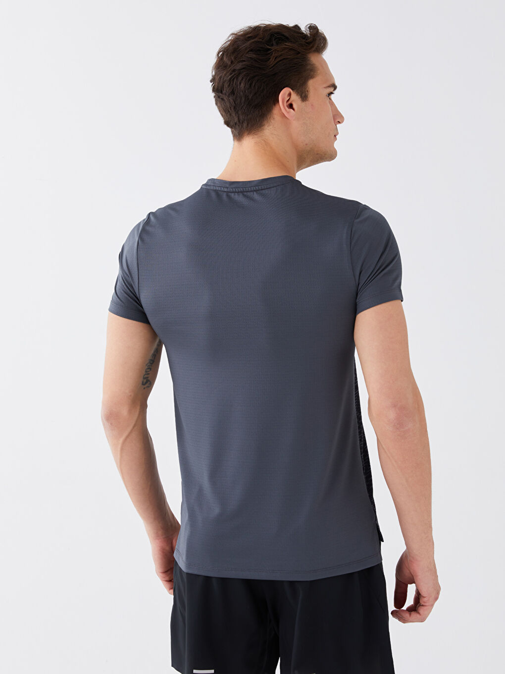 Gri Bisiklet Yaka Kısa Kollu Erkek Spor Tişört-5