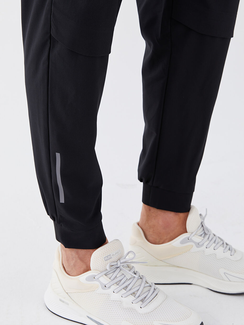 Siyah Slim Fit Erkek Jogger Eşofman Altı-3