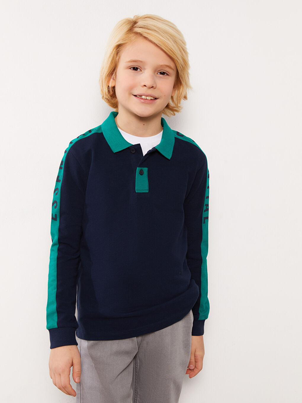 LCW Kids Polo Yaka Baskılı Uzun Kollu Erkek Çocuk Tişört -S38343Z4-DWP