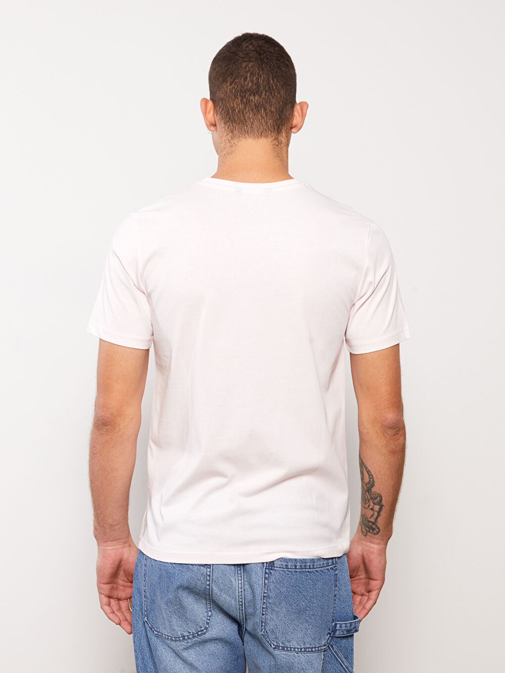 تيشيرت رجالي ياقة دائرية كم قصير مطبوع قطن ممشط-4