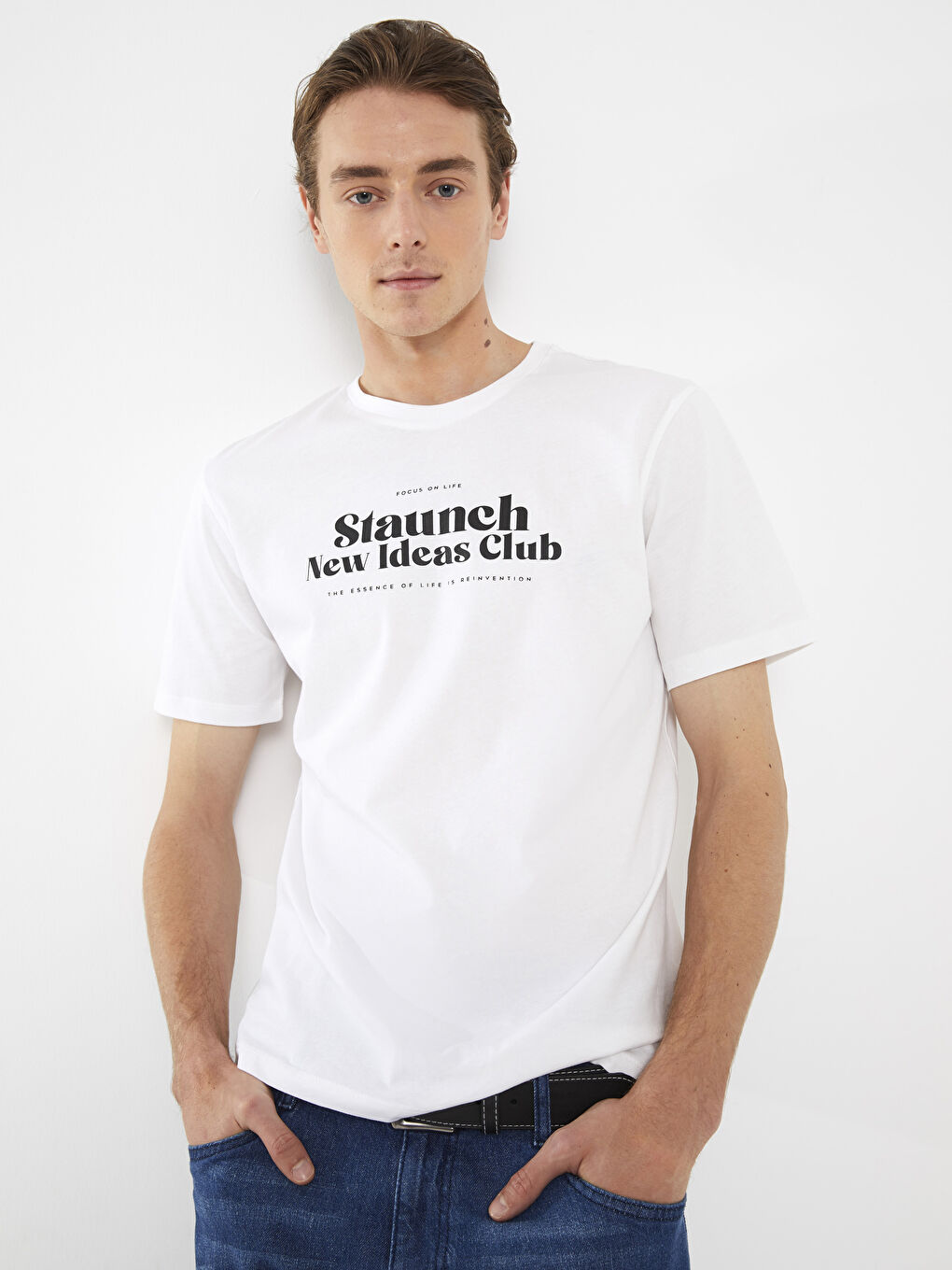 تيشيرت ياقة دائرية كم قصير قطن ممشط مطبوع للرجال