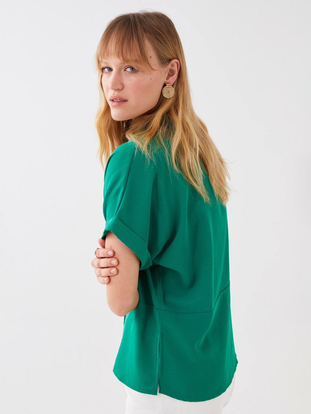 LCWAIKIKI Classic Hidden Button Closure Straight Short Sleeve