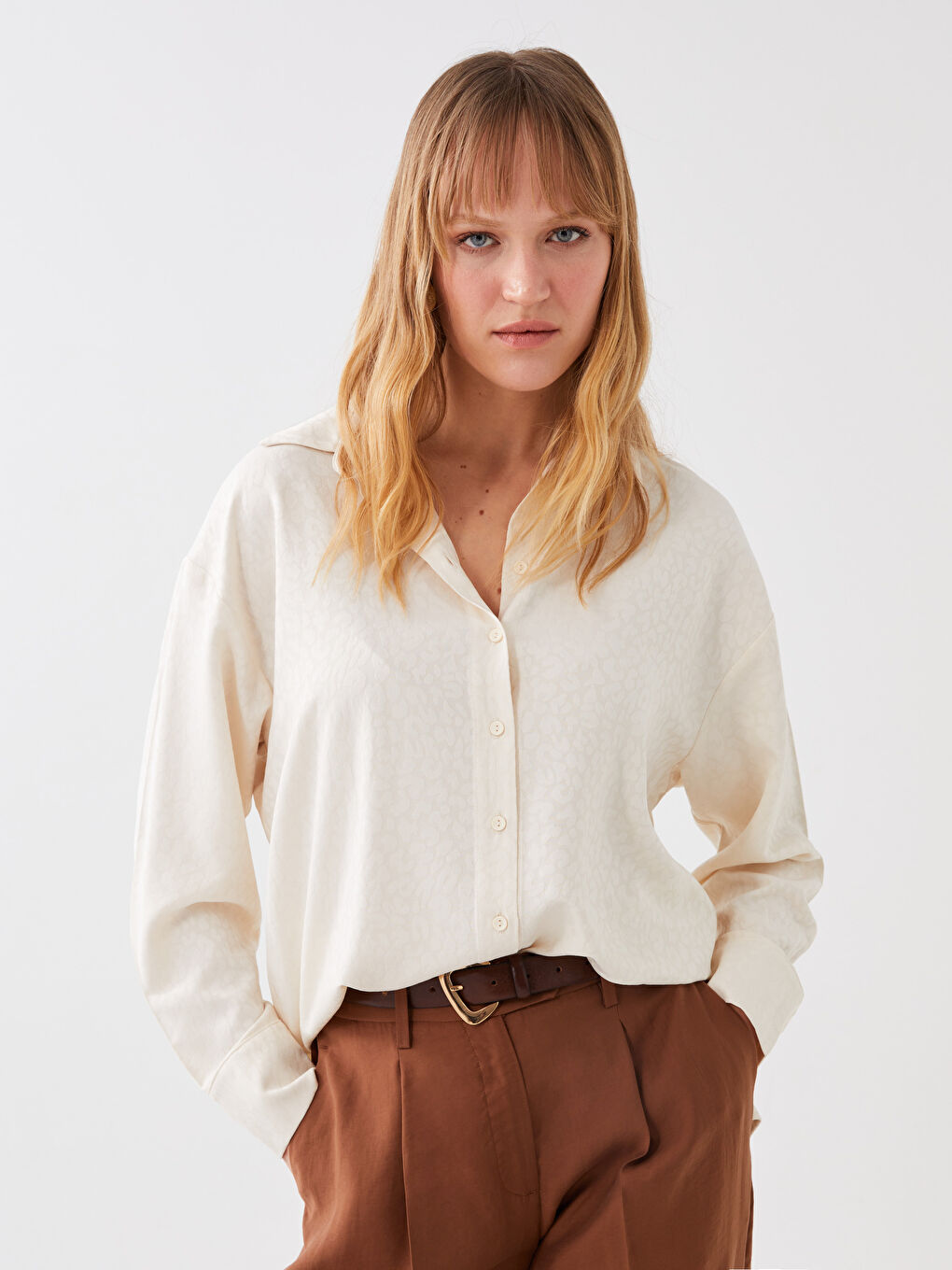 قميص نسائي أوفراسايز كم طويل منقوش