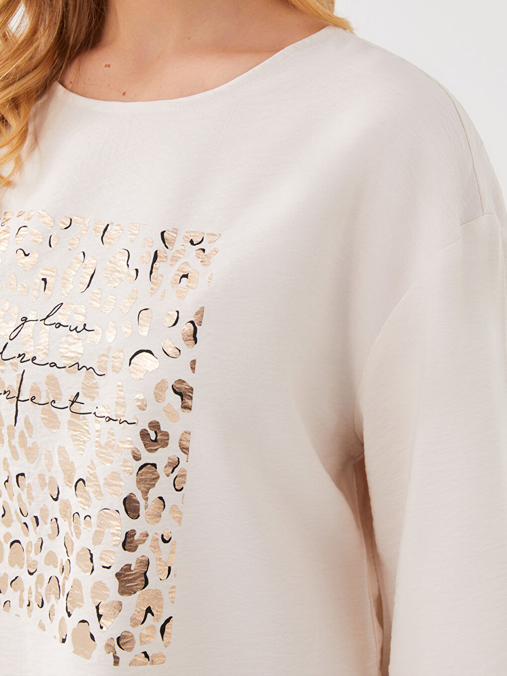 Crew Neck Printed Women's Blouse-3