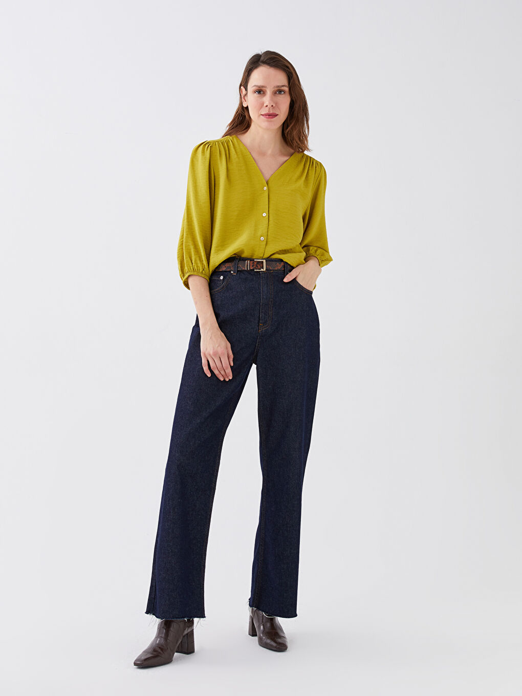 Yeşil Kadın V Yaka Düz Müslin Bluz-2