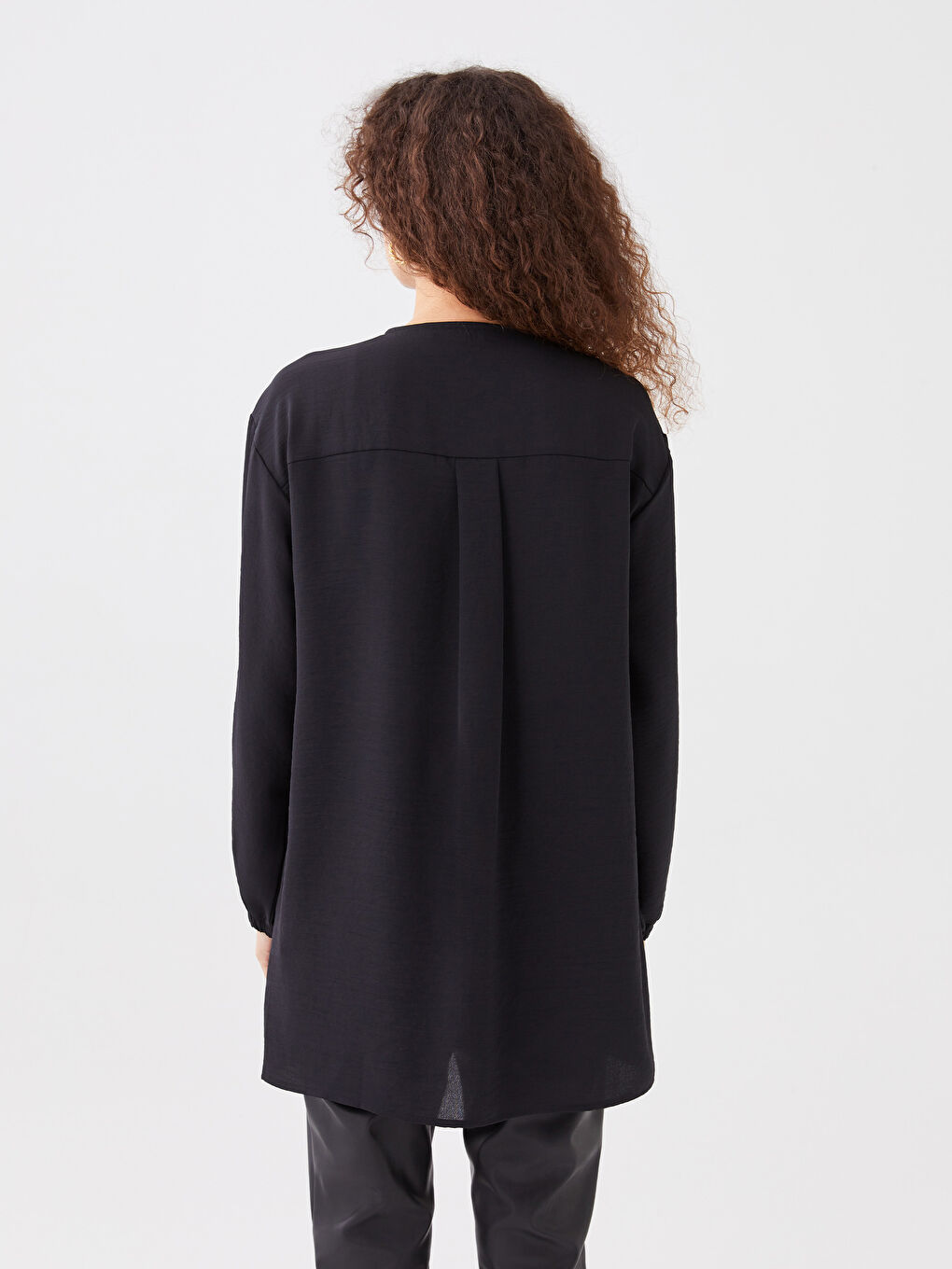 جاكيت نسائي كم طويل سادة بياقة دائرية-4