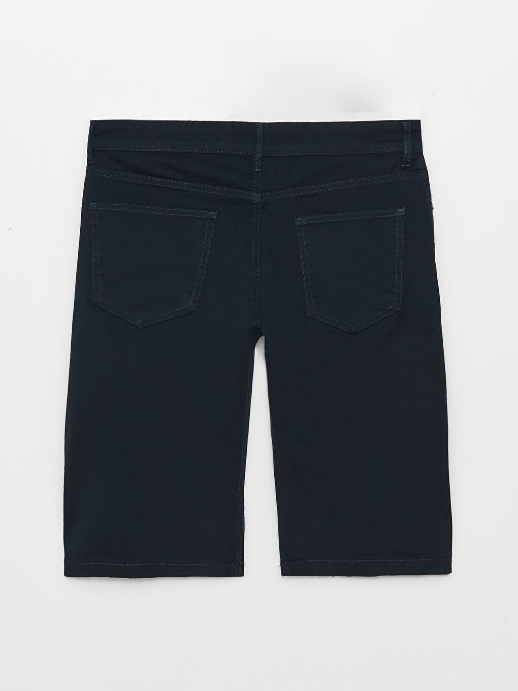 LCWAIKIKI Basic Lacivert Standart Kalıp Gabardin Erkek Bermuda Şort - 6