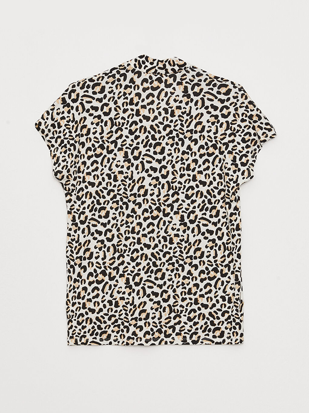 Karışık V Yaka Desenli Kısa Kollu Kadın Bluz-5